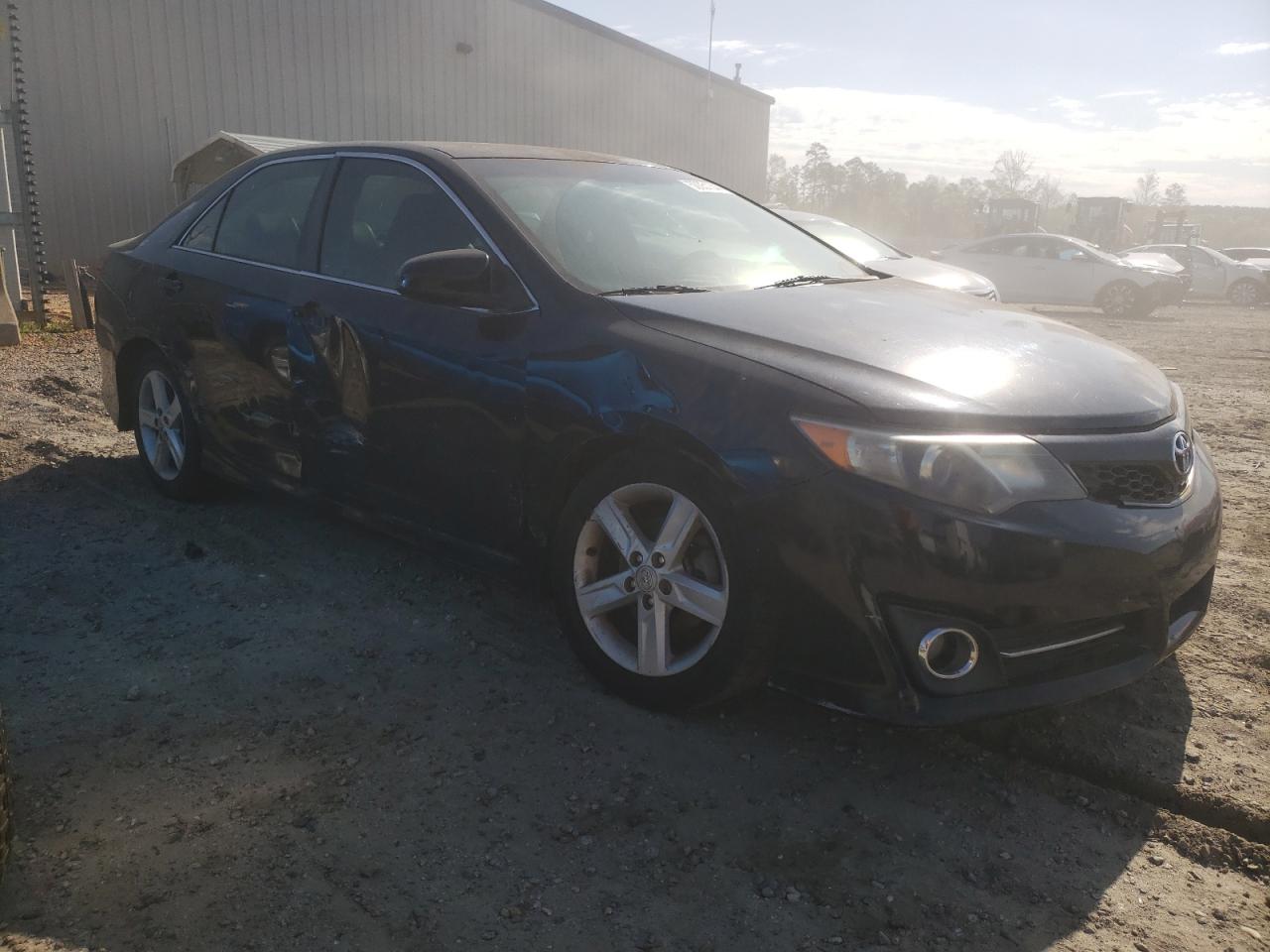 Photo 3 VIN: 4T1BF1FK5CU158820 - TOYOTA CAMRY 