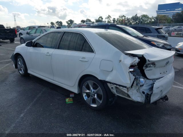 Photo 2 VIN: 4T1BF1FK5CU632457 - TOYOTA CAMRY 