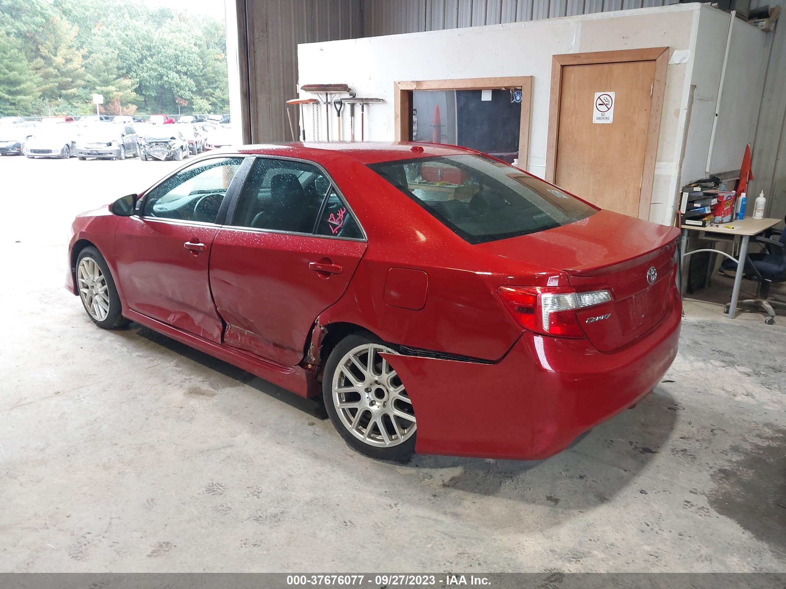 Photo 2 VIN: 4T1BF1FK5CU633706 - TOYOTA CAMRY 