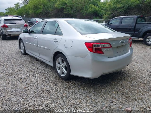 Photo 2 VIN: 4T1BF1FK5DU296262 - TOYOTA CAMRY 