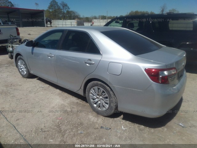 Photo 2 VIN: 4T1BF1FK5DU645453 - TOYOTA CAMRY 