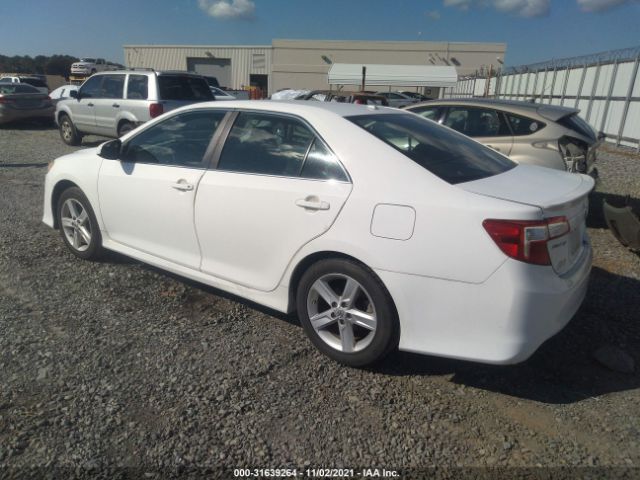 Photo 2 VIN: 4T1BF1FK5DU686228 - TOYOTA CAMRY 