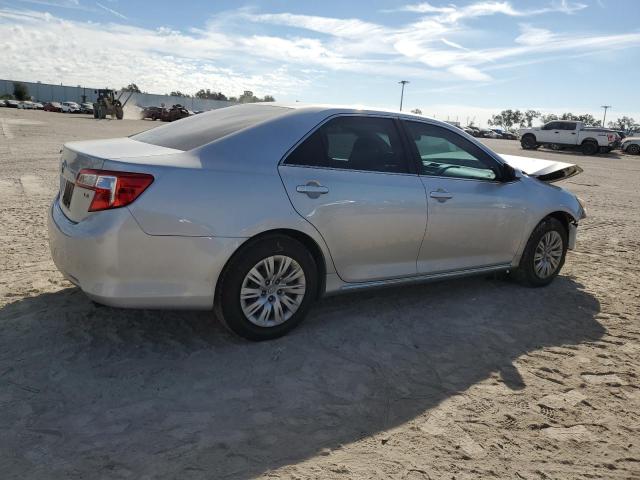 Photo 2 VIN: 4T1BF1FK5DU710902 - TOYOTA CAMRY 