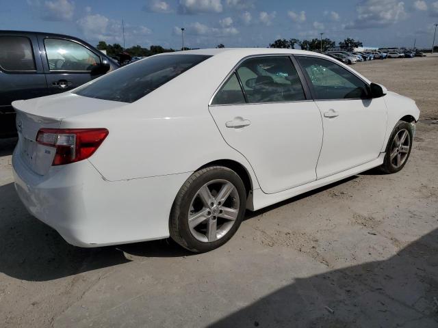 Photo 2 VIN: 4T1BF1FK5DU724251 - TOYOTA CAMRY L 