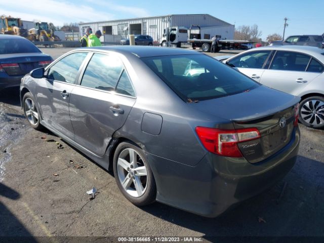 Photo 2 VIN: 4T1BF1FK5EU352623 - TOYOTA CAMRY 