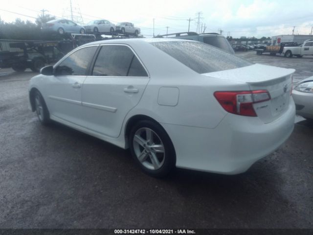 Photo 2 VIN: 4T1BF1FK5EU388649 - TOYOTA CAMRY 