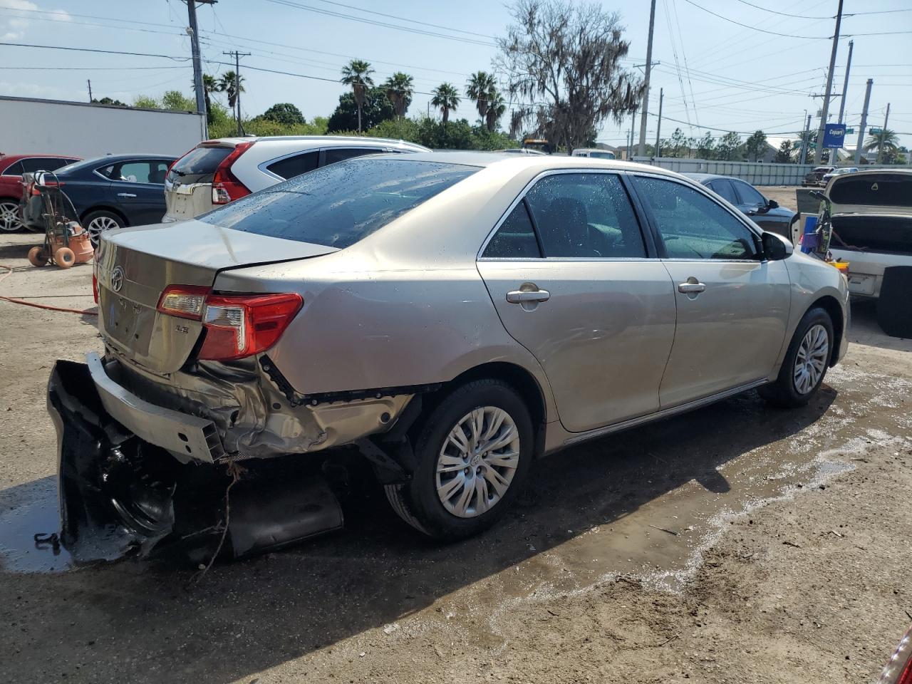 Photo 2 VIN: 4T1BF1FK5EU467996 - TOYOTA CAMRY 