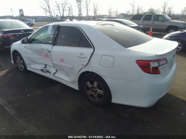 Photo 2 VIN: 4T1BF1FK5EU772740 - TOYOTA CAMRY 