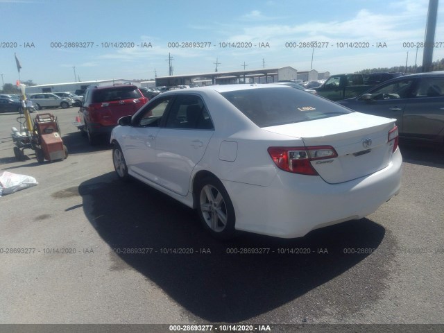 Photo 2 VIN: 4T1BF1FK5EU811763 - TOYOTA CAMRY 