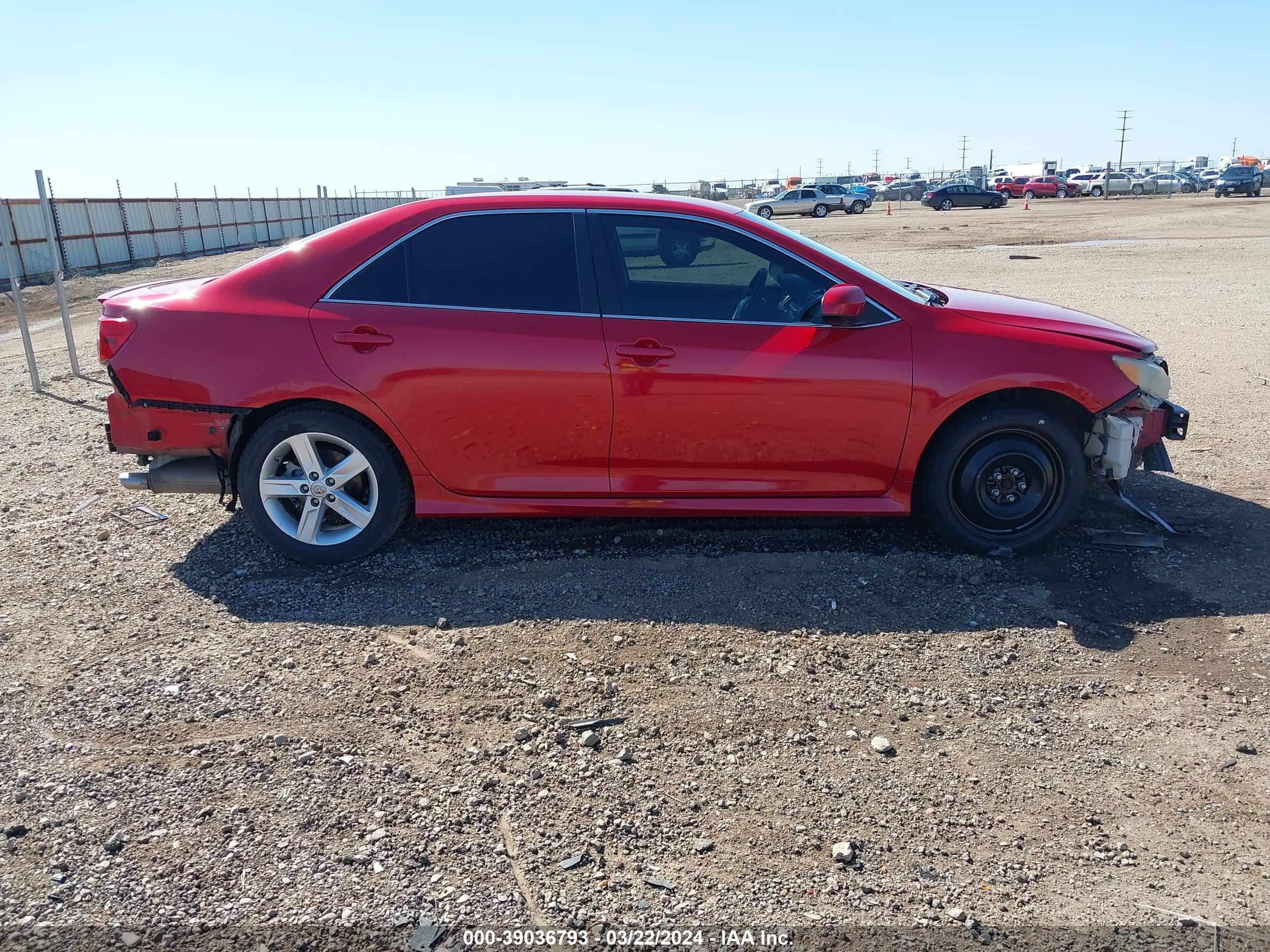 Photo 12 VIN: 4T1BF1FK5EU826666 - TOYOTA CAMRY 