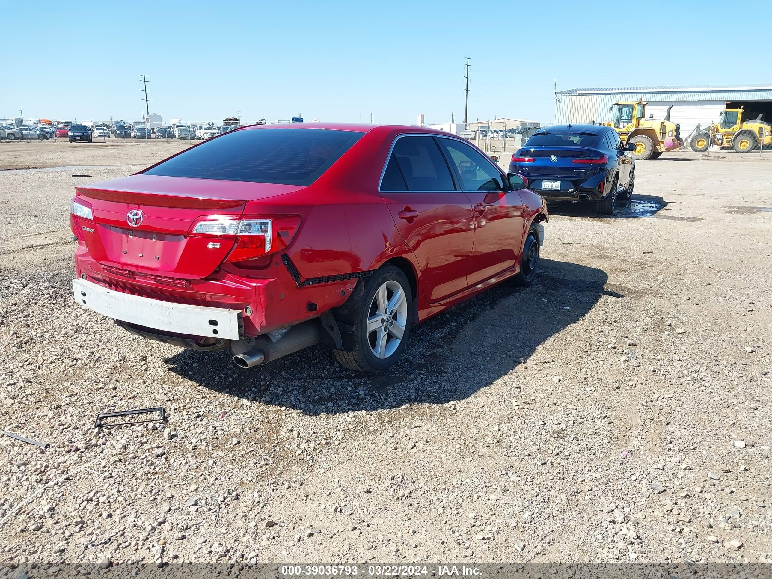 Photo 3 VIN: 4T1BF1FK5EU826666 - TOYOTA CAMRY 