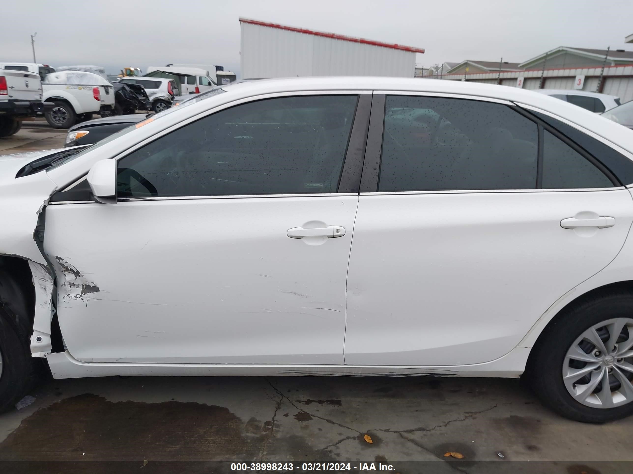 Photo 13 VIN: 4T1BF1FK5FU490387 - TOYOTA CAMRY 