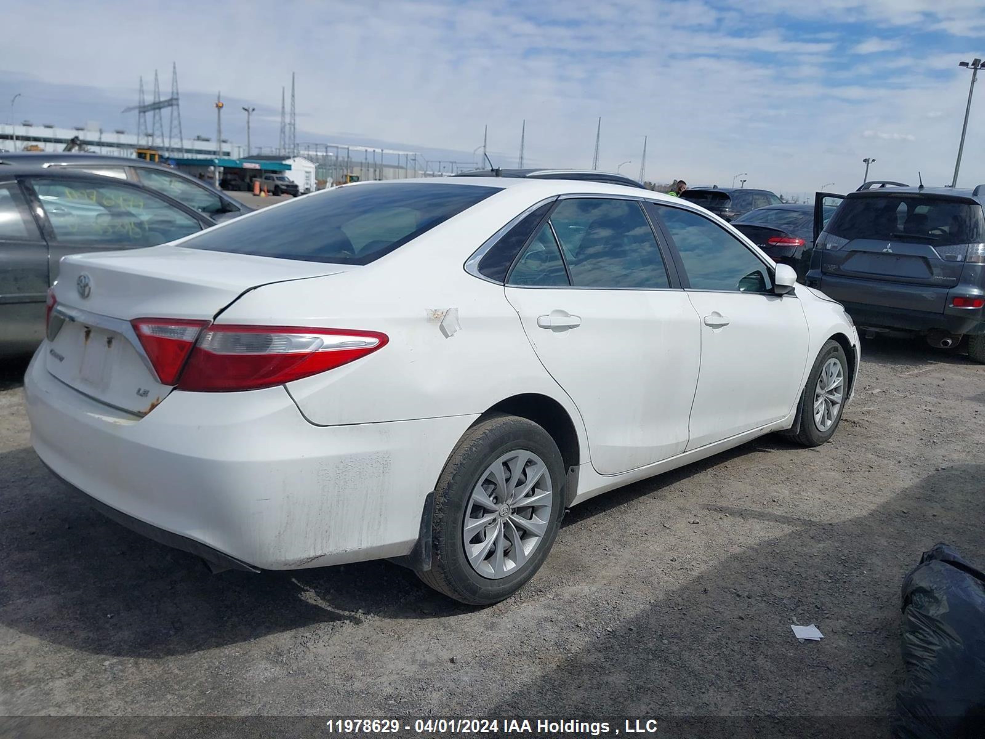 Photo 3 VIN: 4T1BF1FK5FU956738 - TOYOTA CAMRY 