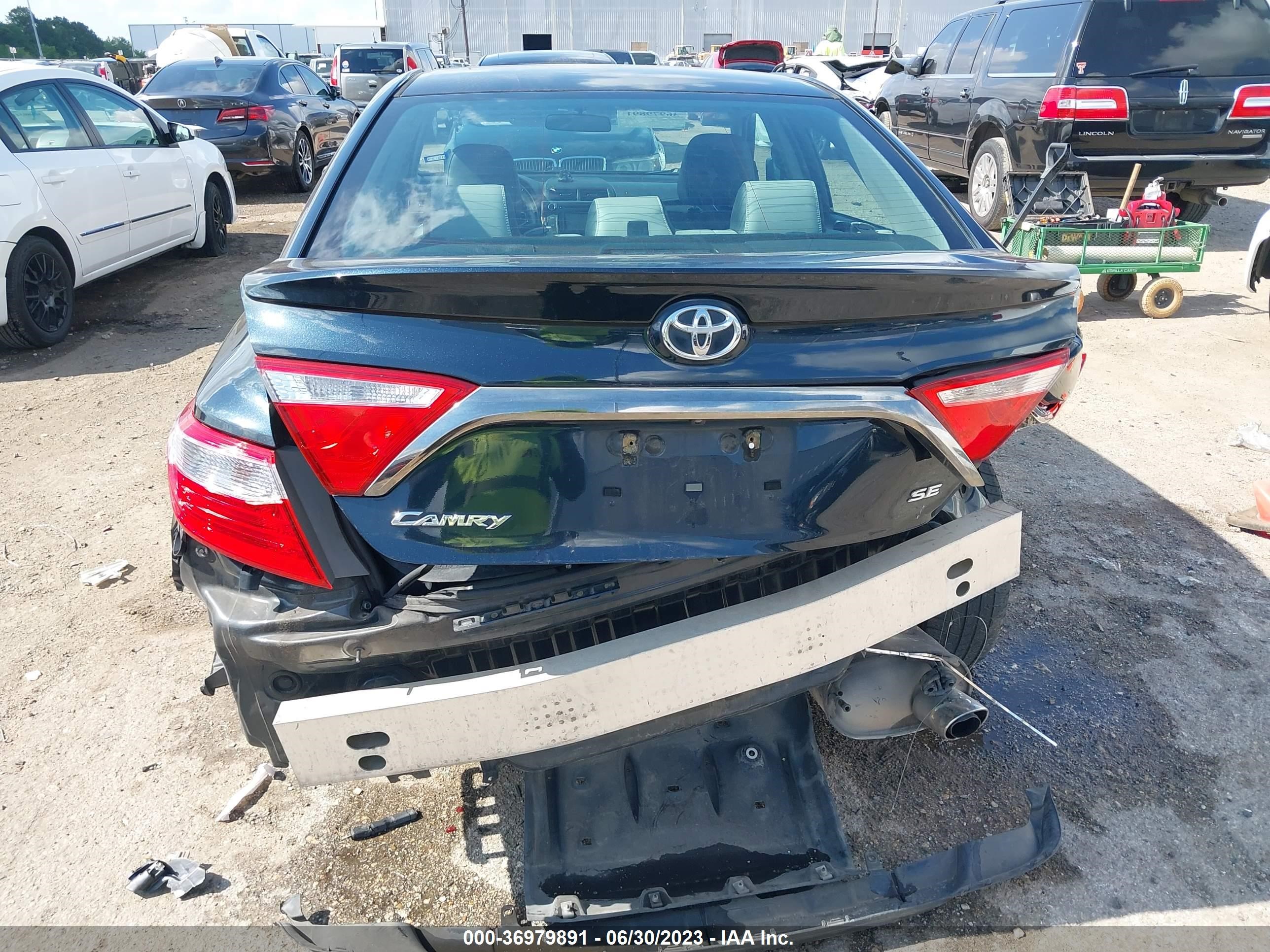 Photo 15 VIN: 4T1BF1FK5FU983048 - TOYOTA CAMRY 