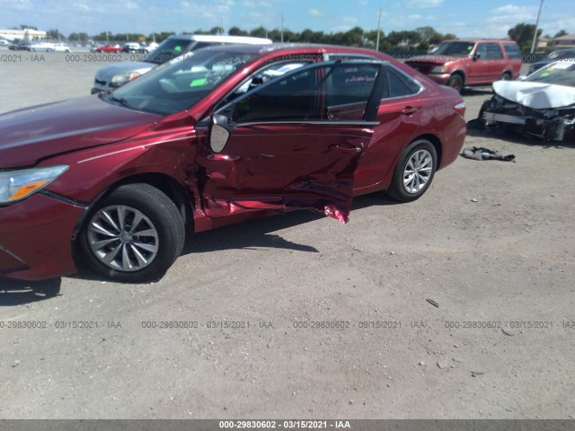 Photo 5 VIN: 4T1BF1FK5FU988332 - TOYOTA CAMRY 