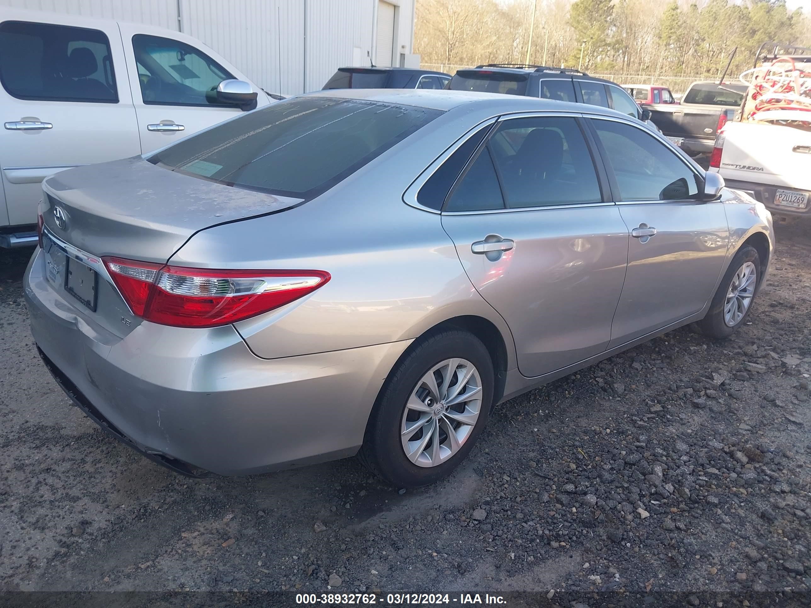 Photo 3 VIN: 4T1BF1FK5HU311512 - TOYOTA CAMRY 