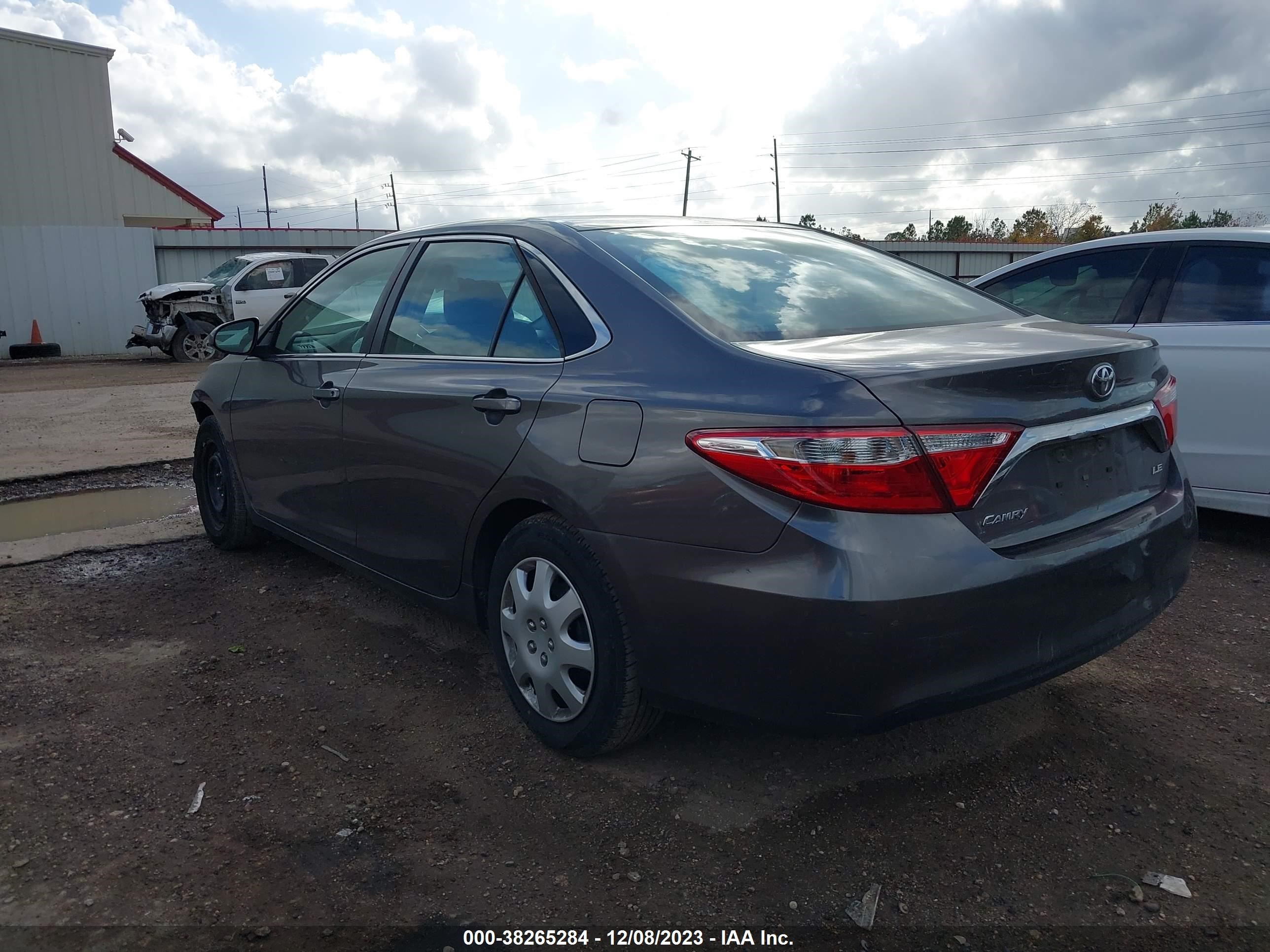 Photo 2 VIN: 4T1BF1FK5HU375002 - TOYOTA CAMRY 