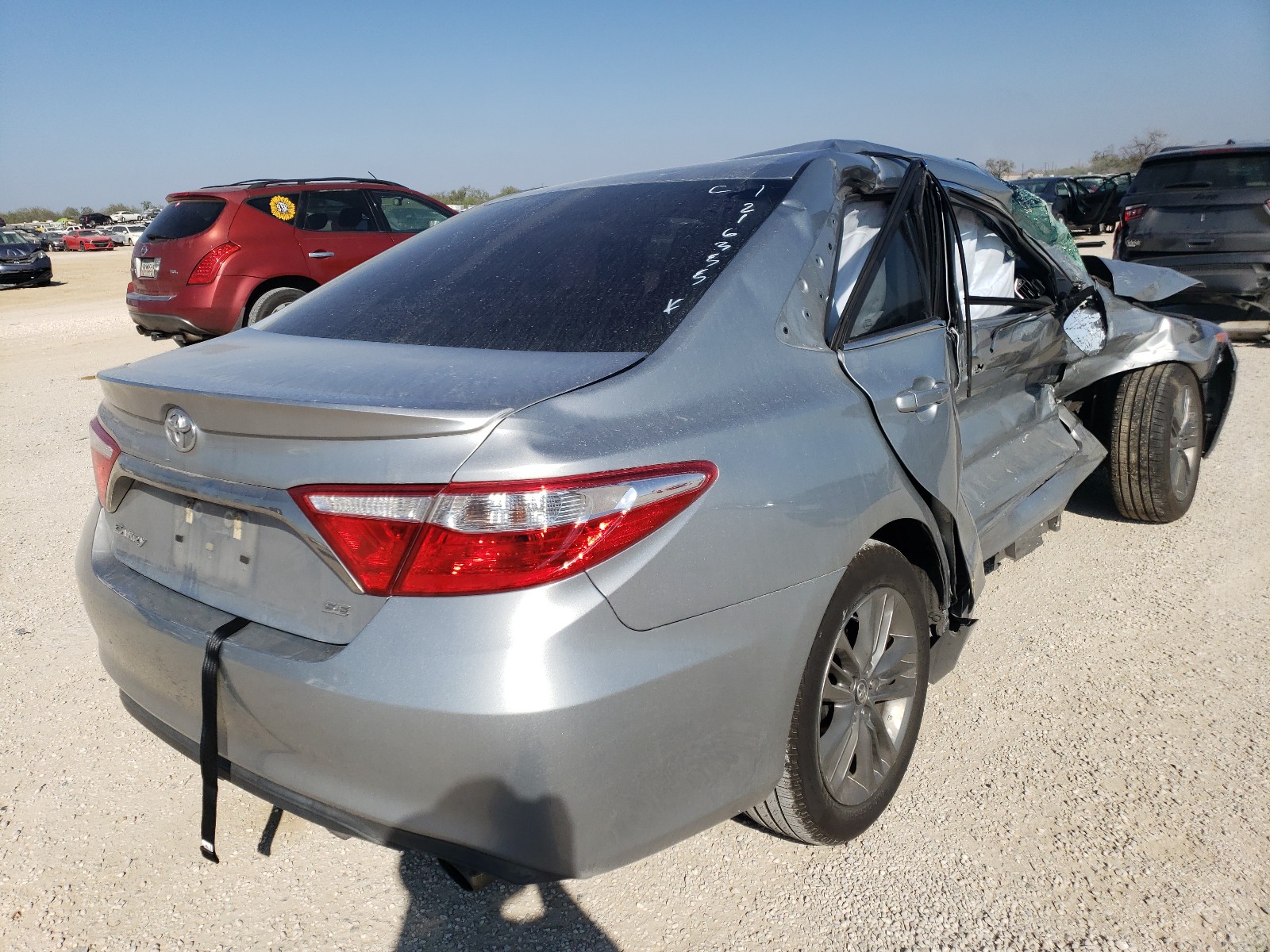 Photo 3 VIN: 4T1BF1FK5HU693816 - TOYOTA CAMRY LE 