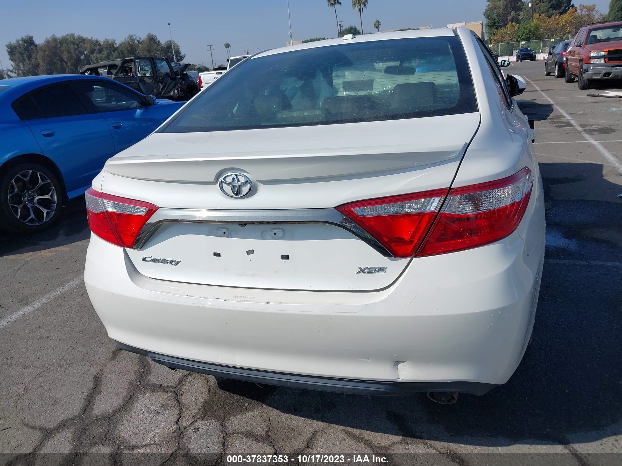 Photo 15 VIN: 4T1BF1FK5HU713952 - TOYOTA CAMRY 