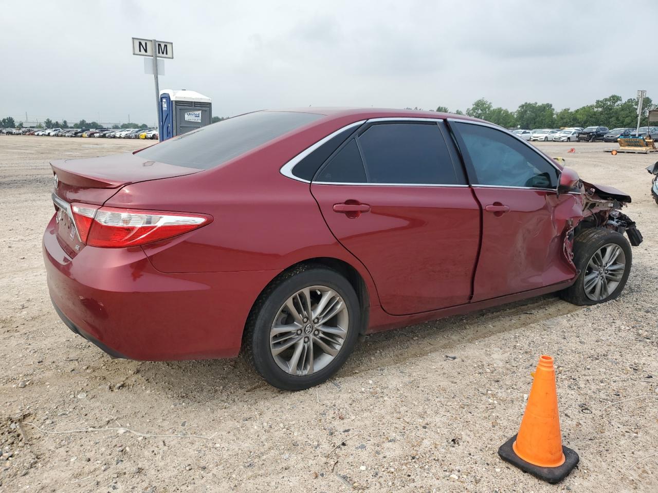 Photo 2 VIN: 4T1BF1FK5HU784844 - TOYOTA CAMRY 