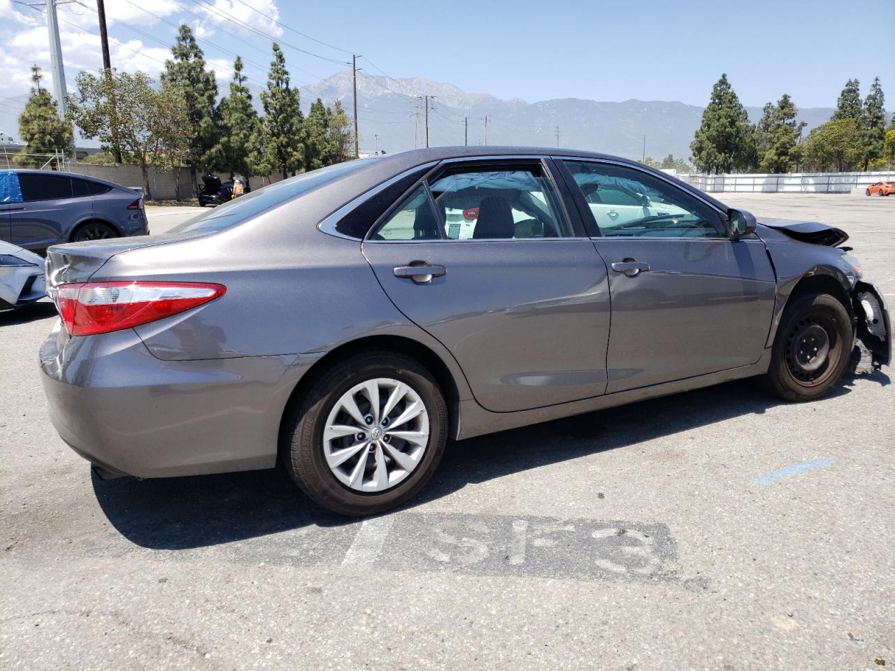 Photo 2 VIN: 4T1BF1FK5HU805529 - TOYOTA CAMRY 