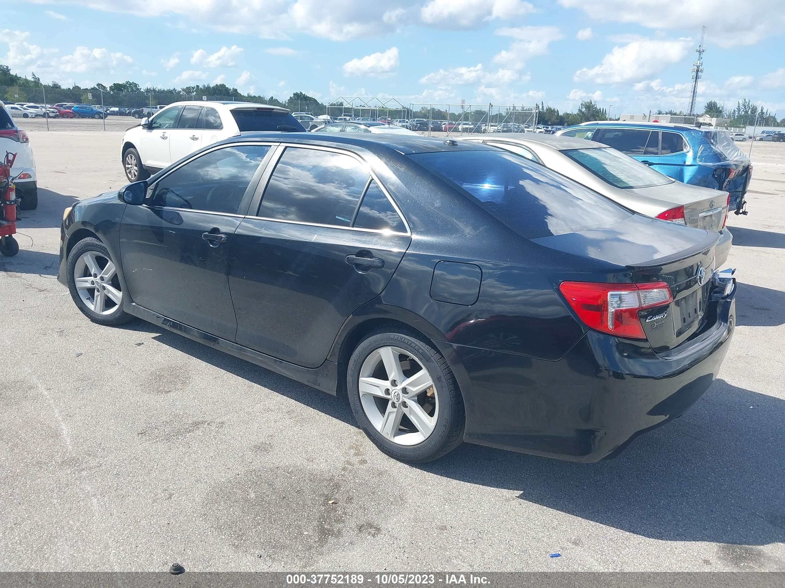 Photo 2 VIN: 4T1BF1FK6CU043515 - TOYOTA CAMRY 