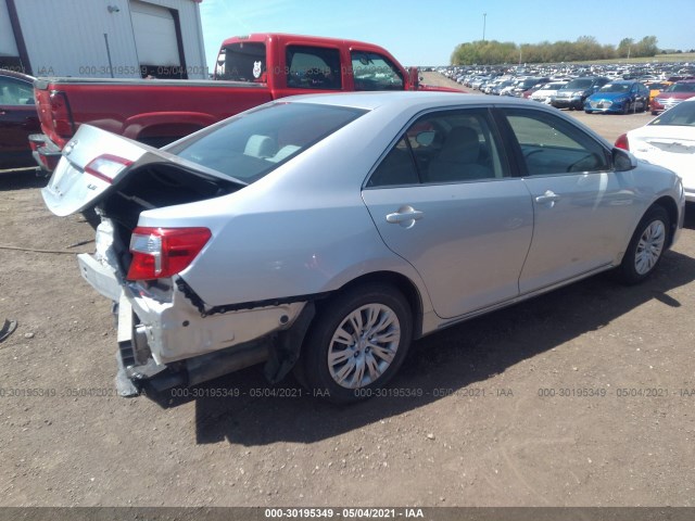 Photo 3 VIN: 4T1BF1FK6CU055230 - TOYOTA CAMRY 