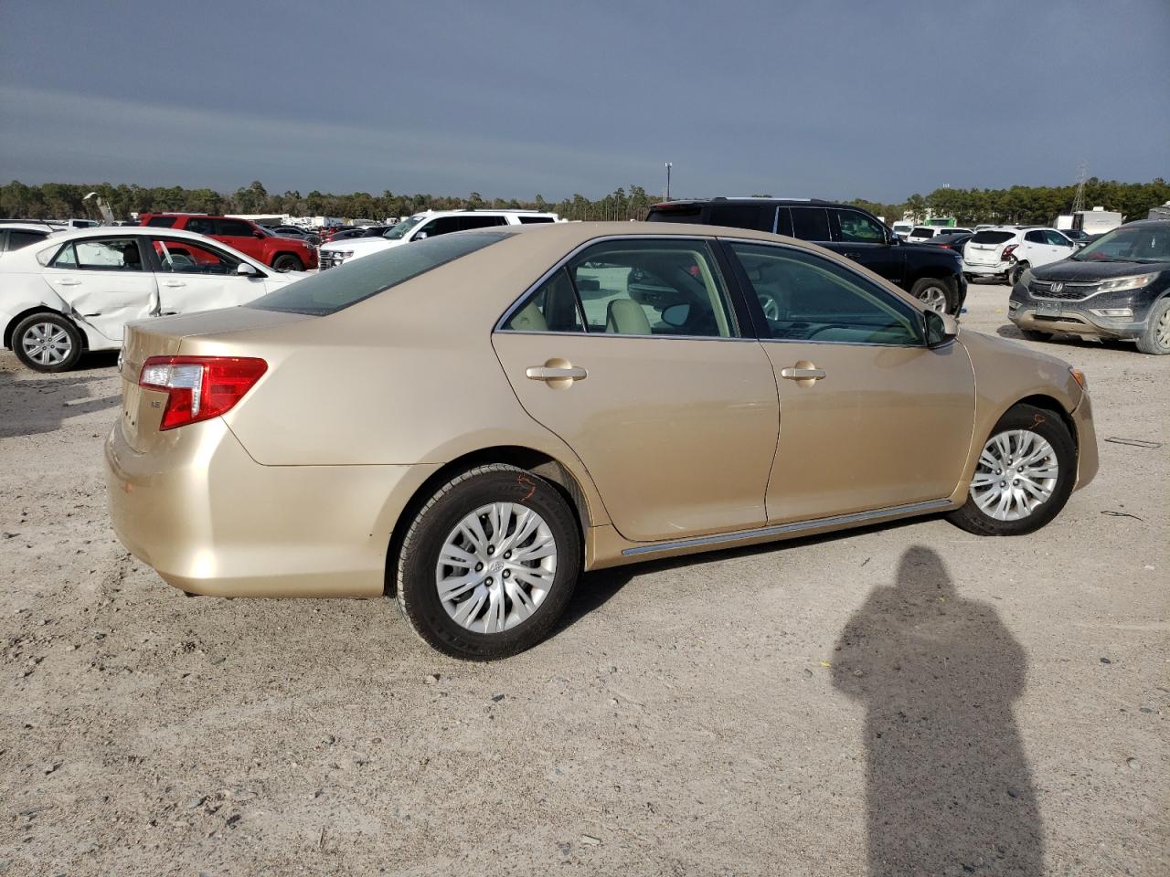 Photo 2 VIN: 4T1BF1FK6CU056488 - TOYOTA CAMRY 