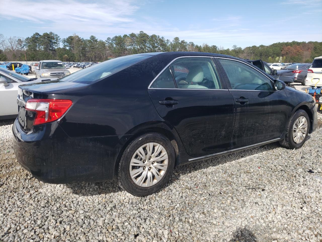 Photo 2 VIN: 4T1BF1FK6CU060007 - TOYOTA CAMRY 