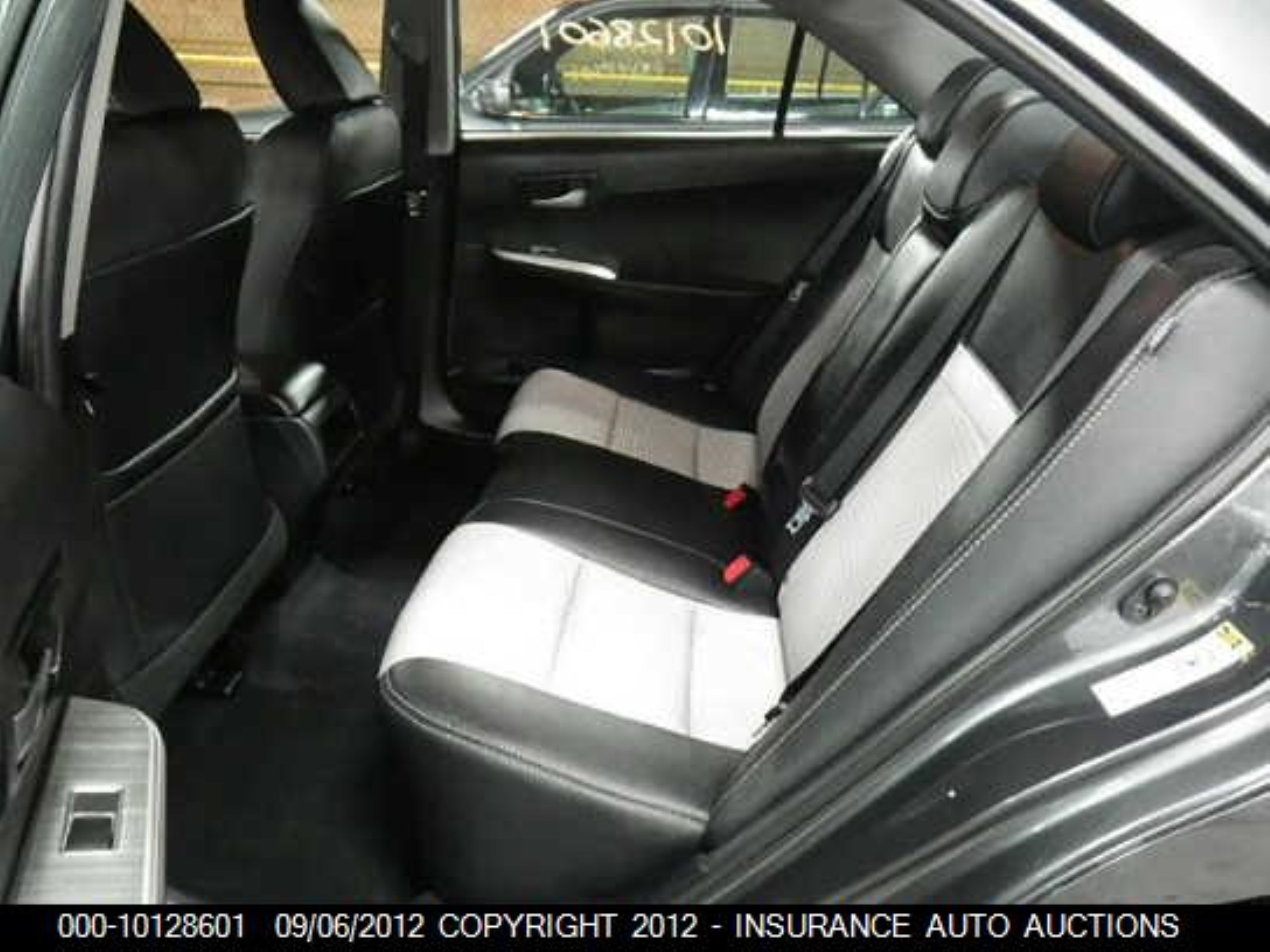 Photo 7 VIN: 4T1BF1FK6CU115359 - TOYOTA CAMRY 