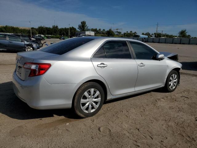 Photo 2 VIN: 4T1BF1FK6CU125423 - TOYOTA CAMRY 