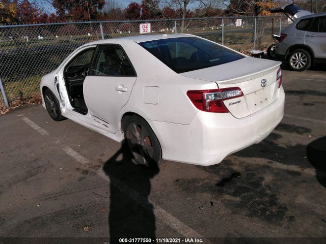 Photo 2 VIN: 4T1BF1FK6CU630040 - TOYOTA CAMRY 