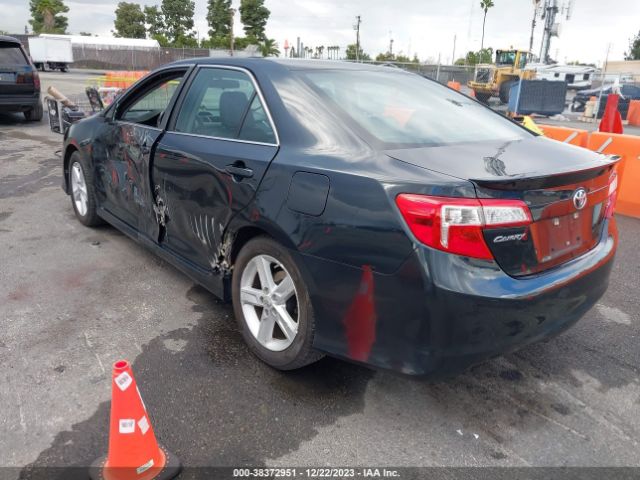 Photo 2 VIN: 4T1BF1FK6DU222493 - TOYOTA CAMRY 