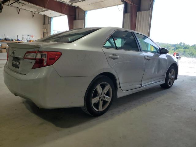 Photo 2 VIN: 4T1BF1FK6DU282659 - TOYOTA CAMRY 