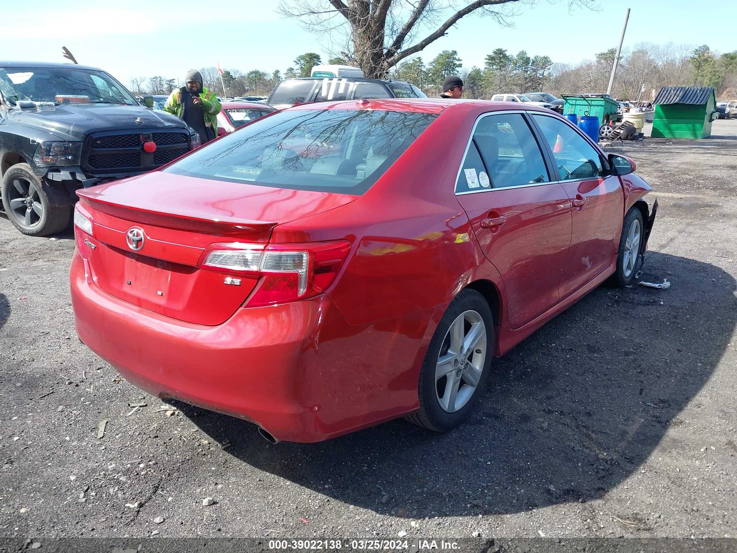 Photo 3 VIN: 4T1BF1FK6DU648264 - TOYOTA CAMRY 