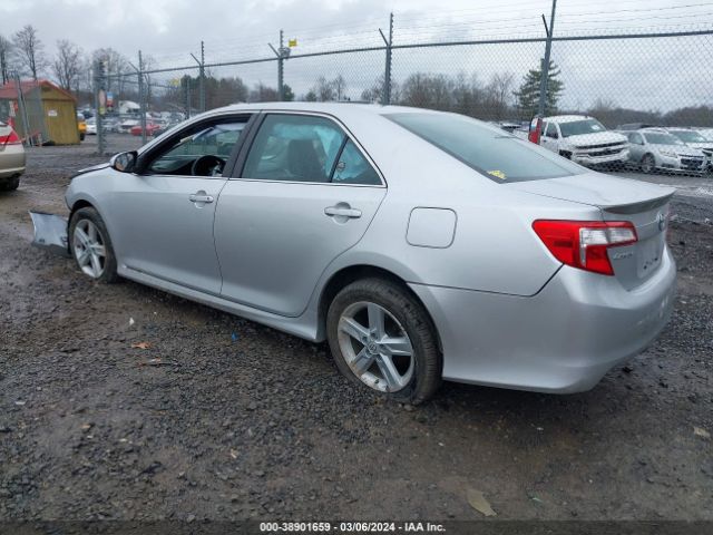 Photo 2 VIN: 4T1BF1FK6DU661340 - TOYOTA CAMRY 