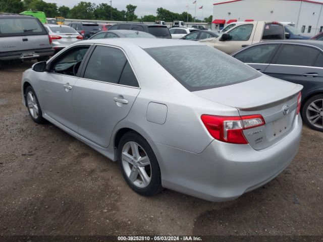 Photo 2 VIN: 4T1BF1FK6DU686383 - TOYOTA CAMRY 