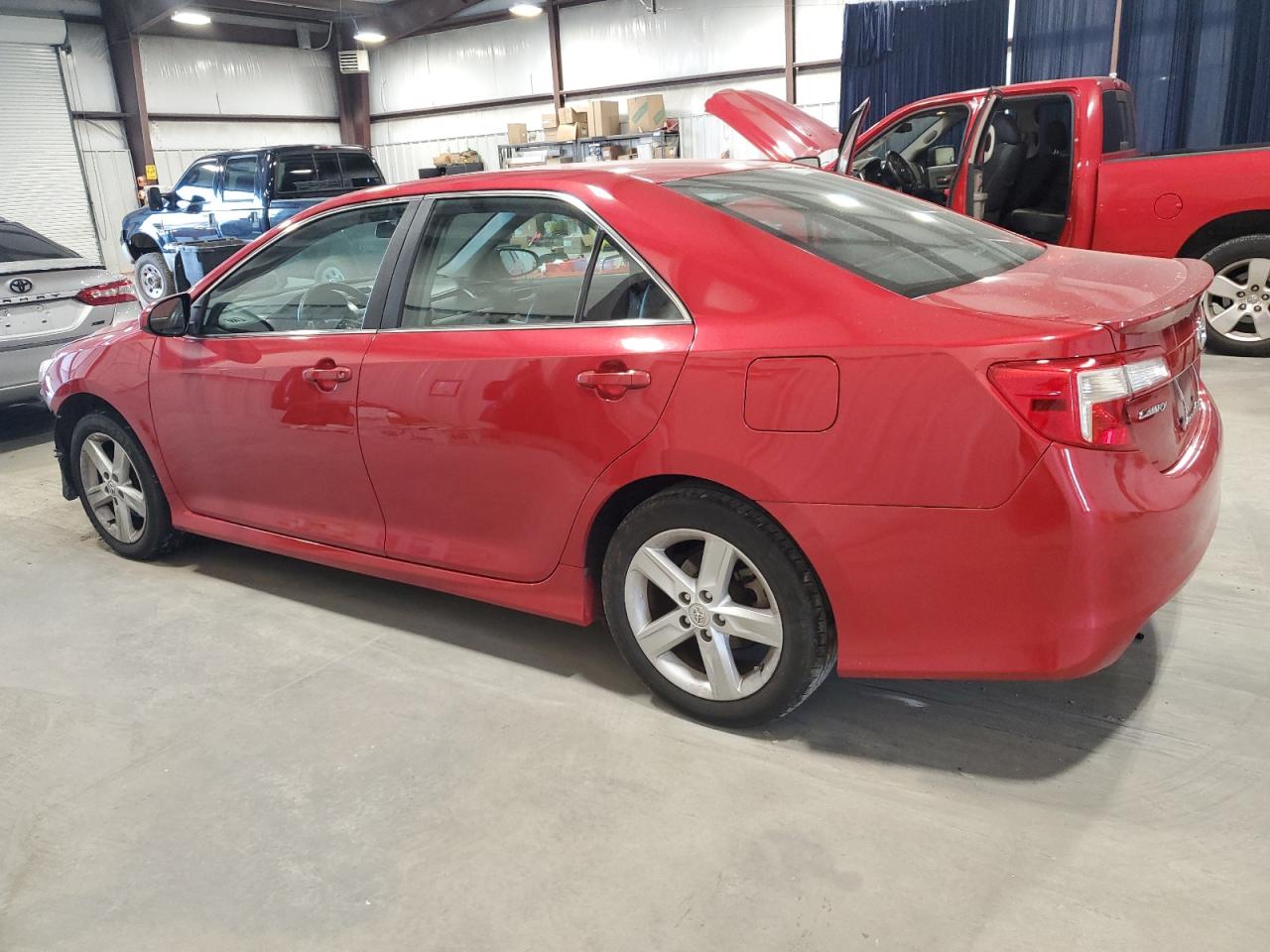 Photo 1 VIN: 4T1BF1FK6DU689977 - TOYOTA CAMRY 