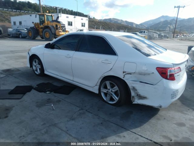 Photo 2 VIN: 4T1BF1FK6DU725943 - TOYOTA CAMRY 