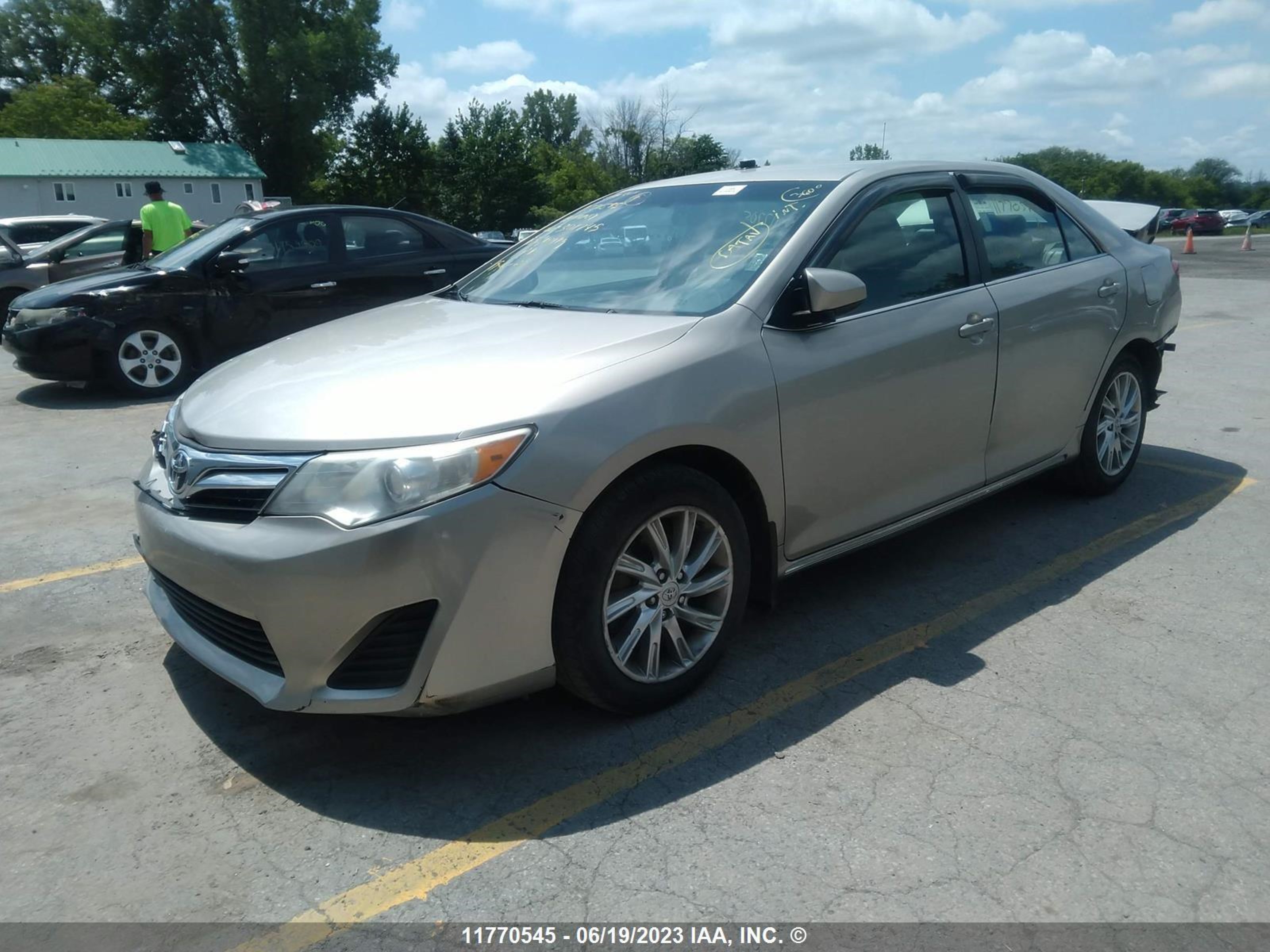 Photo 1 VIN: 4T1BF1FK6EU301745 - TOYOTA CAMRY 