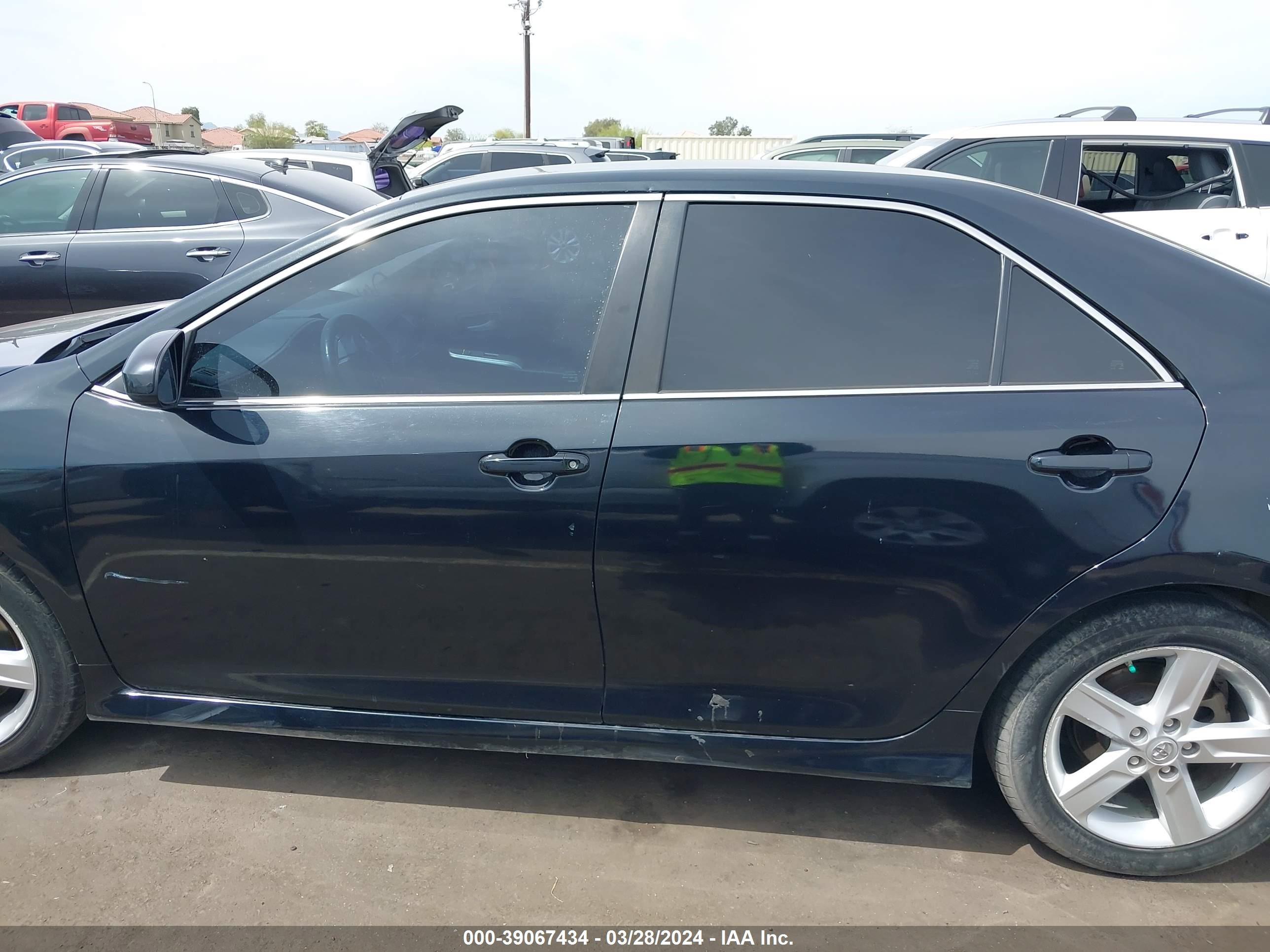 Photo 13 VIN: 4T1BF1FK6EU306217 - TOYOTA CAMRY 