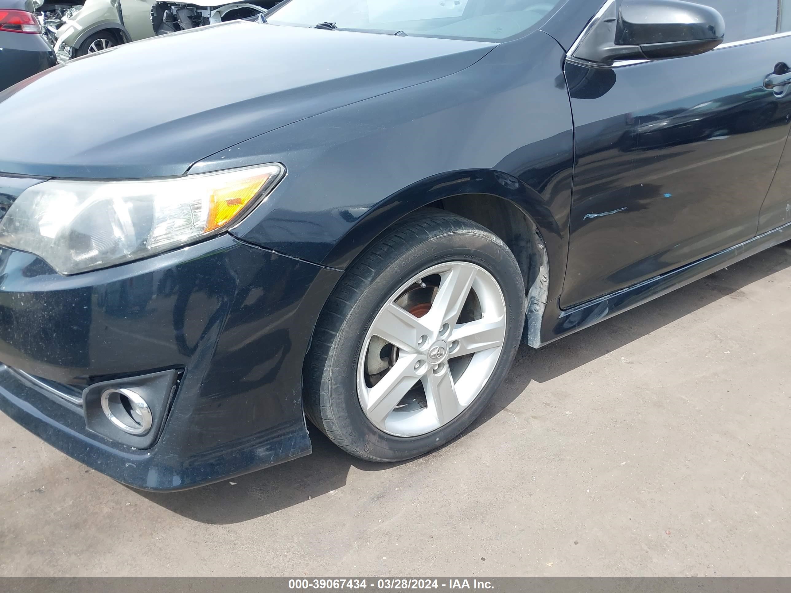 Photo 16 VIN: 4T1BF1FK6EU306217 - TOYOTA CAMRY 