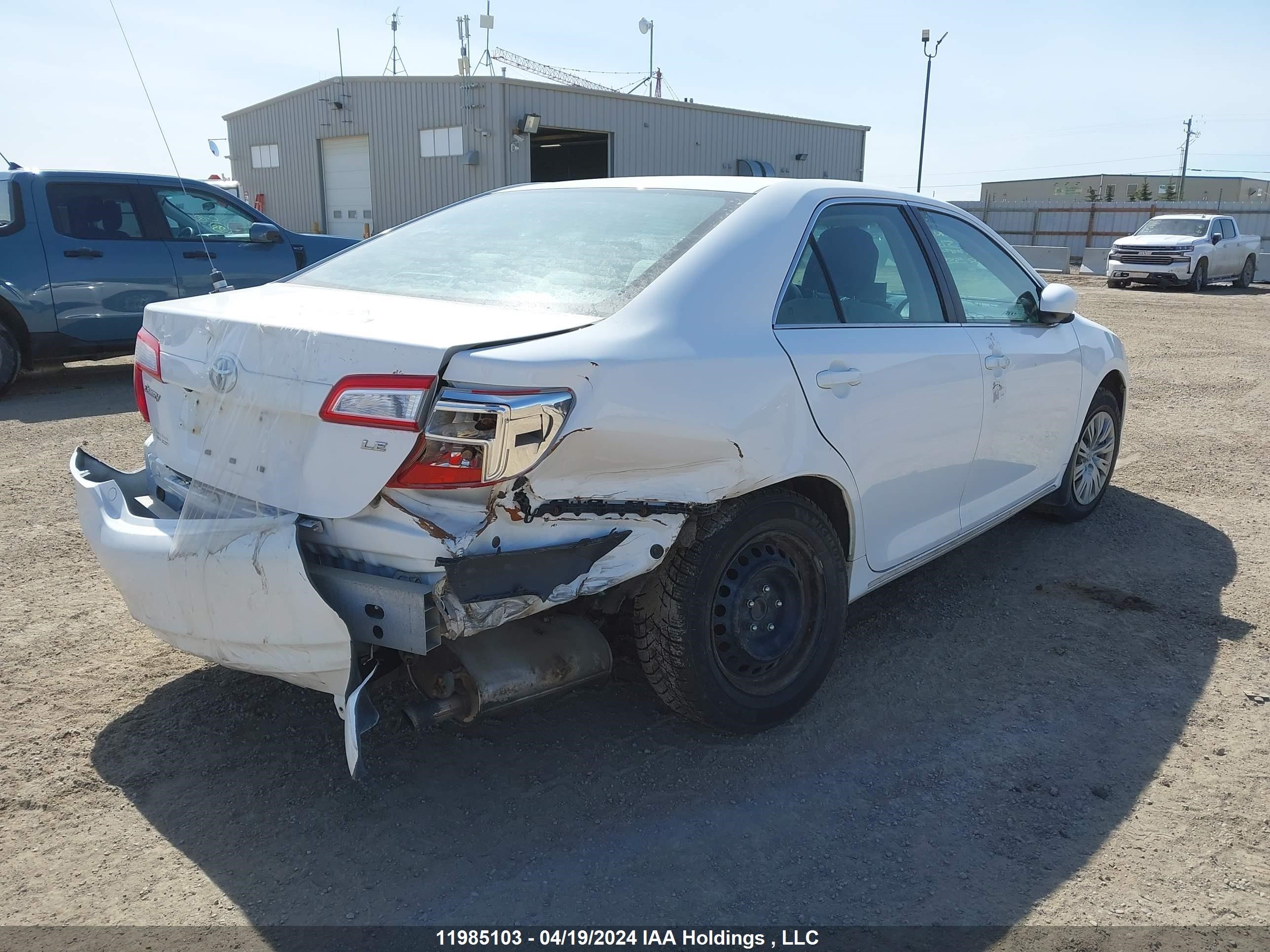 Photo 3 VIN: 4T1BF1FK6EU318335 - TOYOTA CAMRY 