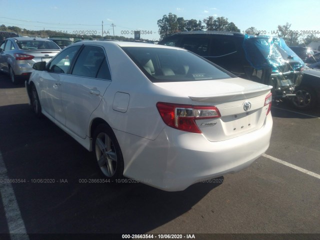 Photo 2 VIN: 4T1BF1FK6EU319811 - TOYOTA CAMRY 