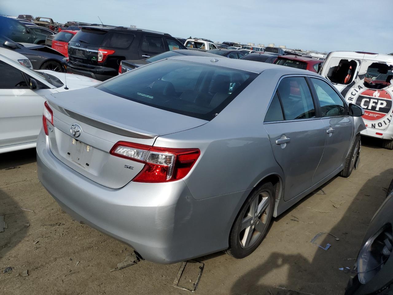 Photo 2 VIN: 4T1BF1FK6EU337127 - TOYOTA CAMRY 