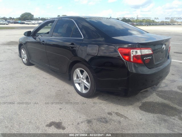 Photo 2 VIN: 4T1BF1FK6EU410710 - TOYOTA CAMRY 