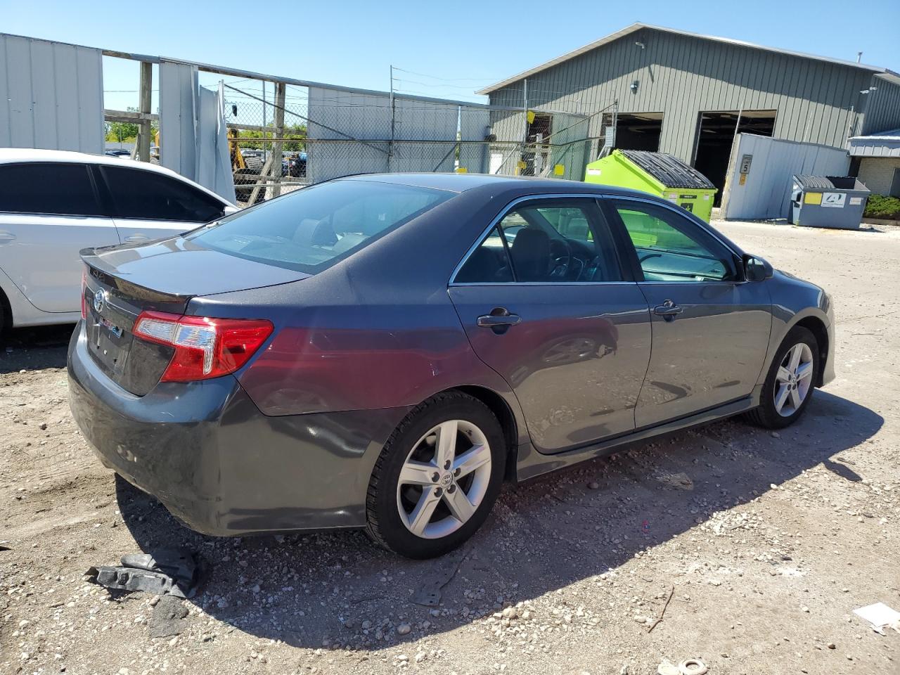 Photo 2 VIN: 4T1BF1FK6EU419021 - TOYOTA CAMRY 