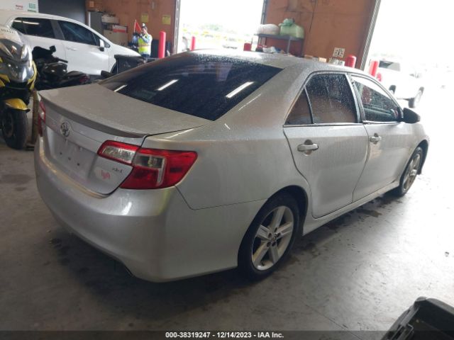 Photo 3 VIN: 4T1BF1FK6EU450740 - TOYOTA CAMRY 