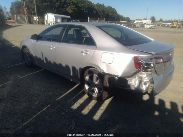 Photo 2 VIN: 4T1BF1FK6EU451709 - TOYOTA CAMRY 