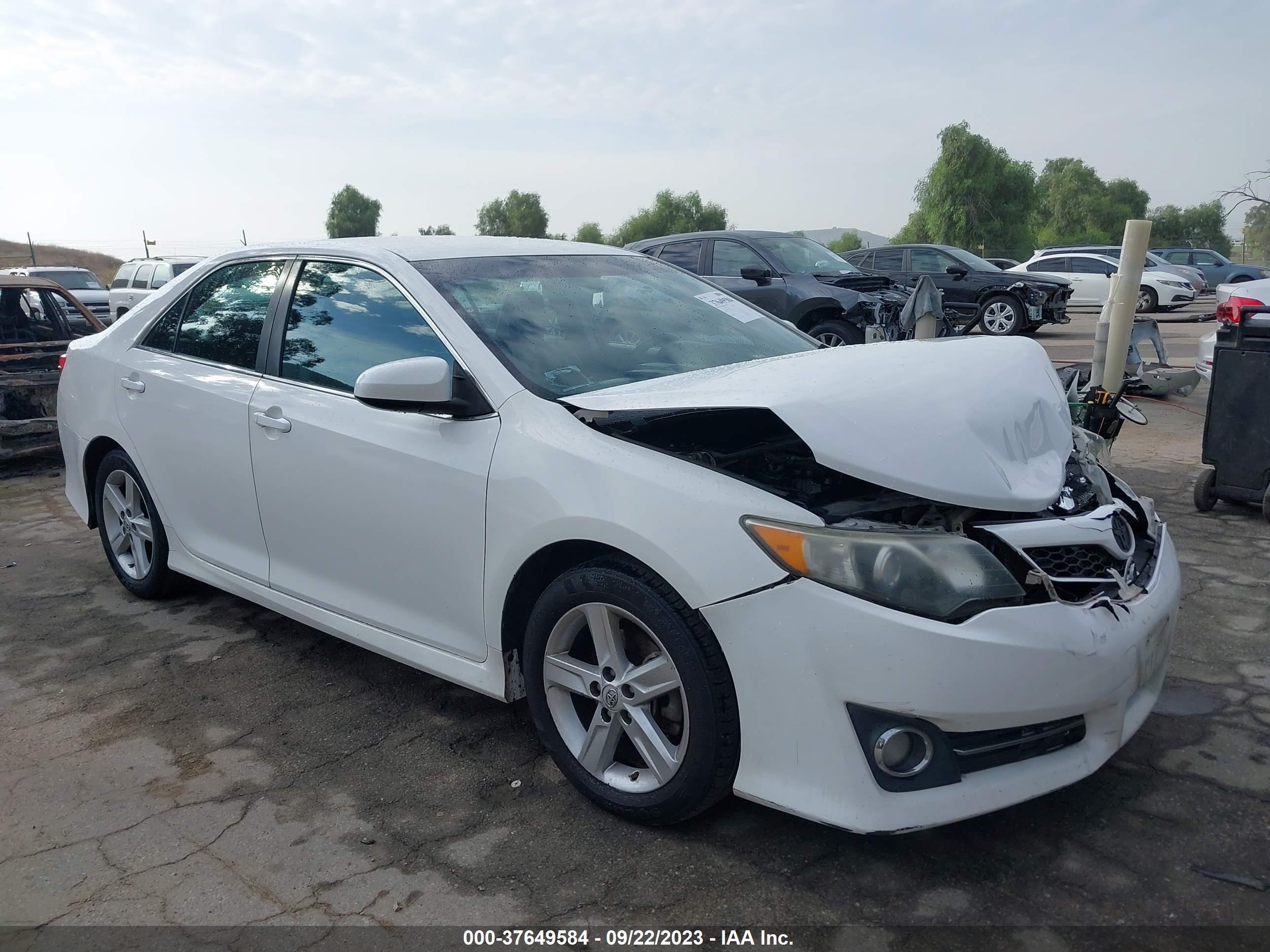 Photo 0 VIN: 4T1BF1FK6EU739844 - TOYOTA CAMRY 